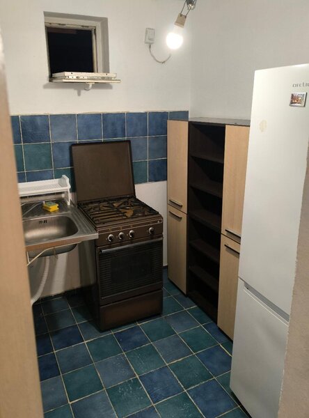 Giurgiului, CFR Progresul, 30 min. de Piata Unirii cu STB, modesta, in vila